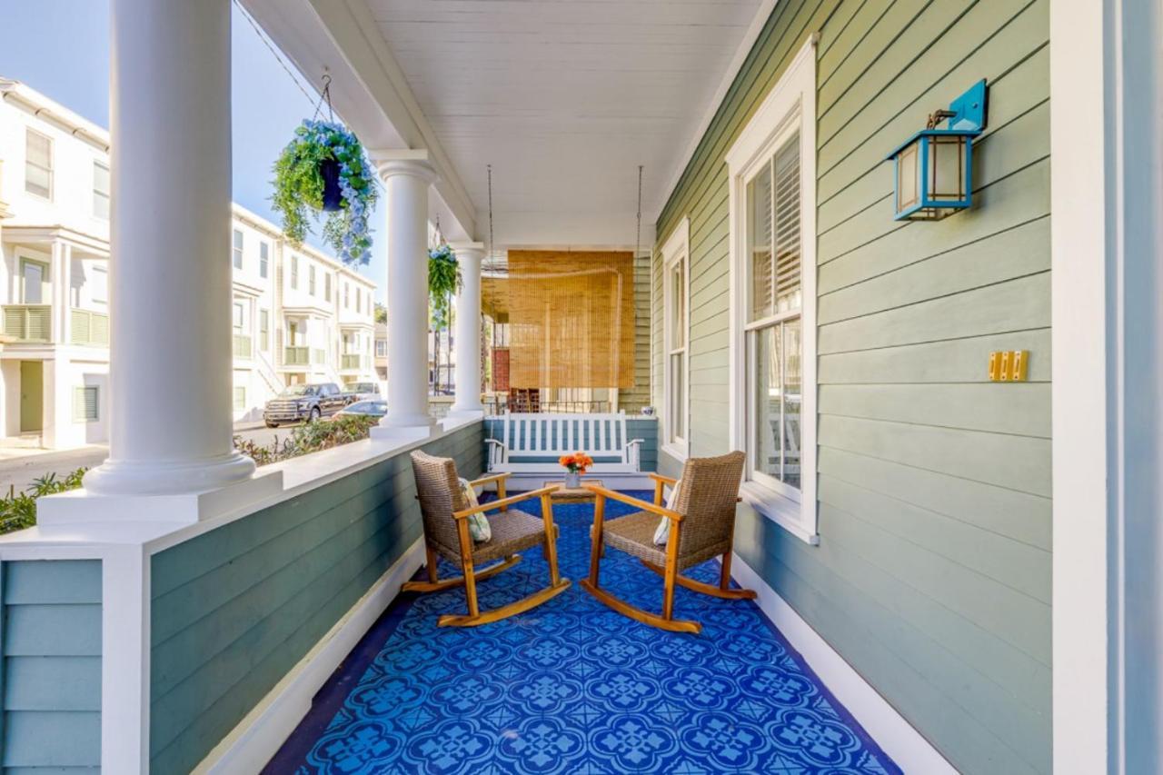 Southern Charmer-Historic District Downtown-Front Porch-Walk Score 90!!-Private Parking-1 Minute To Forsyth Park Savannah Luaran gambar