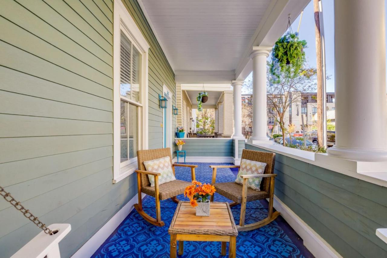 Southern Charmer-Historic District Downtown-Front Porch-Walk Score 90!!-Private Parking-1 Minute To Forsyth Park Savannah Luaran gambar