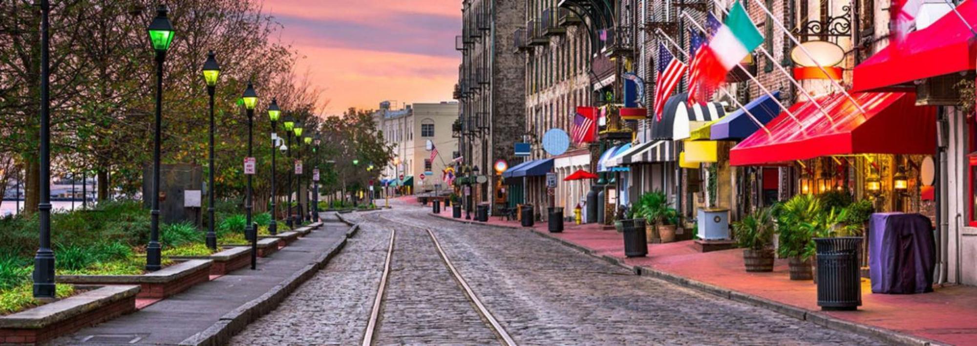 Southern Charmer-Historic District Downtown-Front Porch-Walk Score 90!!-Private Parking-1 Minute To Forsyth Park Savannah Luaran gambar